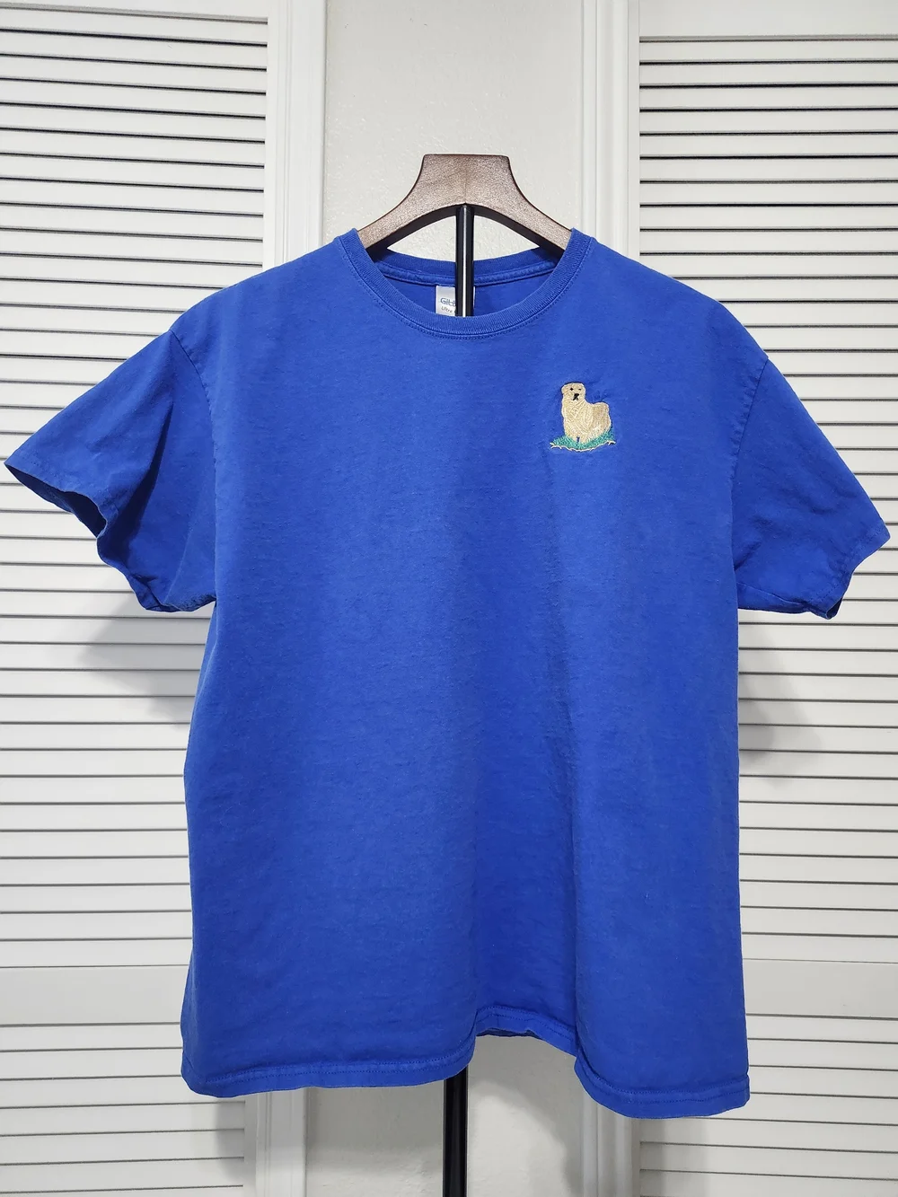 Gildan Royal Blue Tee with Embroidered Cream Dog